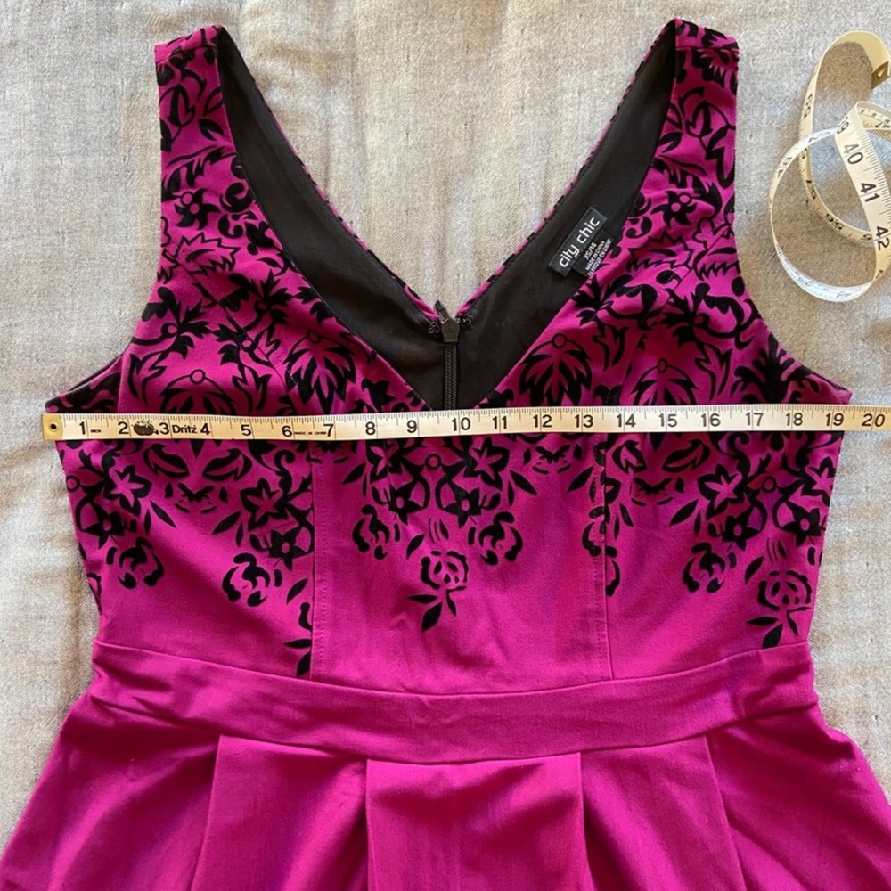 BNWOT CITY CHIC Border Flock Fit & Flare Dress - Picture 8 of 13